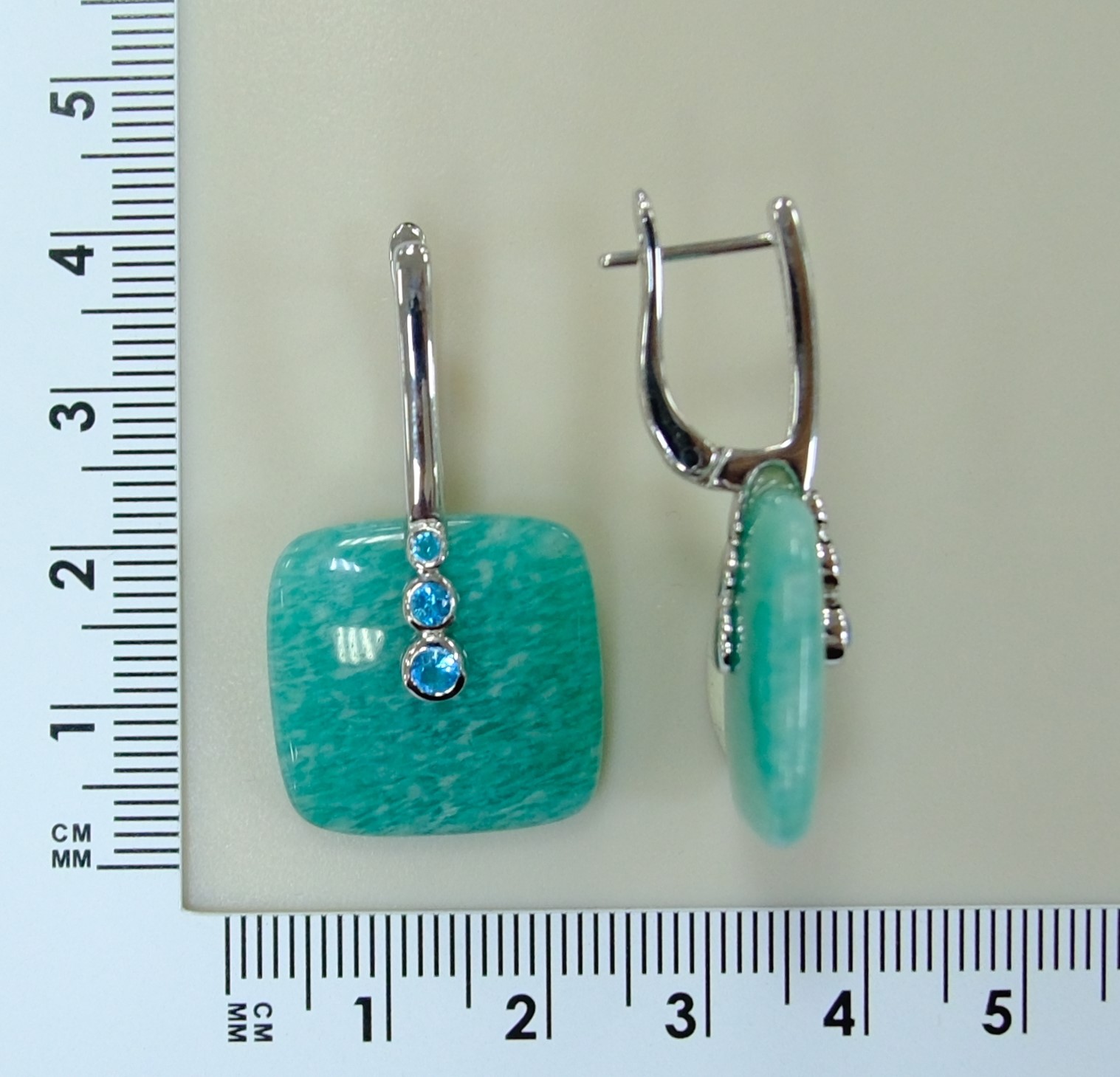 Серебряные серьги с амазонитами